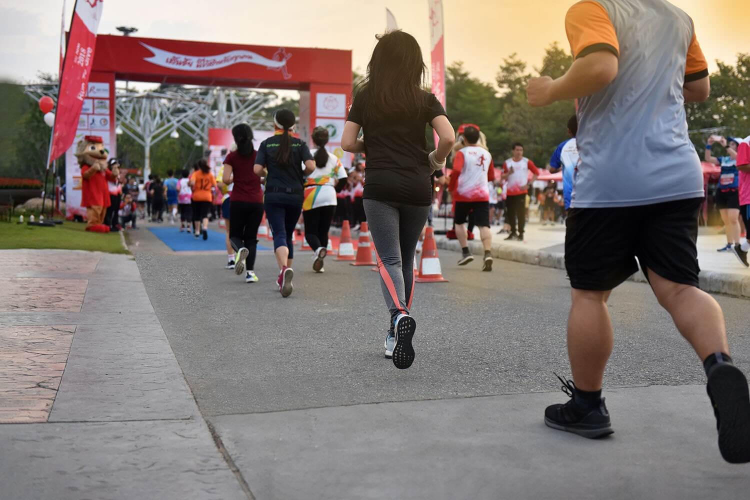 People running in a marathon